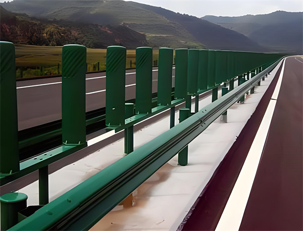 嘉兴三波护栏板在高速公路的应用